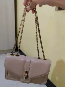 Tas selempang wanita