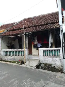 Disewakan rumah murah dekat cluster griya cassanova bisa buat usaha