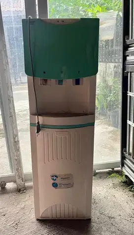 Dispenser cosmos 3 keran air