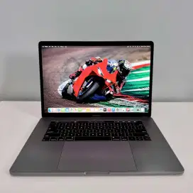 Macbook Pro 15 Inch i9 Ram 16GB/1TB