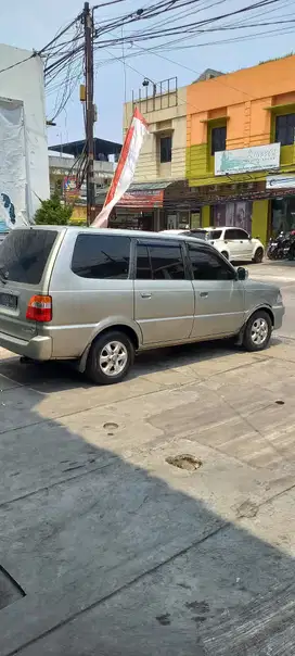 Toyota Kijang 2004 Bensin