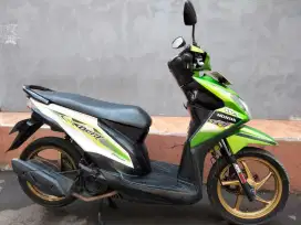 Honda Beat FI Gress tahun 2014 siap pakai