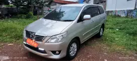 Kijang Innova G 2.5 MT