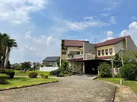 Rumah Besar 2LT Luas 884m Kemang Pratama Regency Bekasi