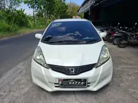 DP 2jt.Honda JAZZ 2012 MATIC