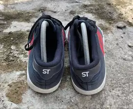 SEPATU ADIDAS CASUAL ST SECOND