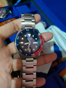 Seiko 5  Sport SRPD53K1 SKX pepsi