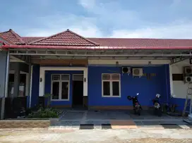 D jual/ sewa rmh siap huni d jl karya baru,komplek aman ada security