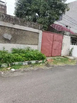 Rumah Hitung Tanah di Jl. Elang