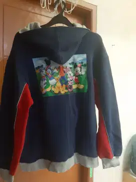 jaket zipper disney 
size L
