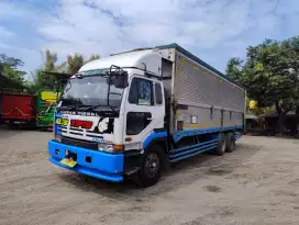 Dijual - TRUK WINGBOX NISSAN PF6 Th.1997