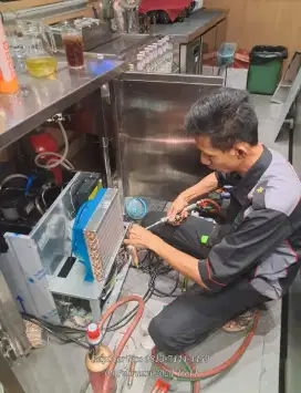 SerVice Chiller Panggilan