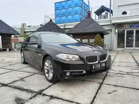 Bmw 520i Luxury 2.0 At. Tahun 2014. Hitam. Km 35rb. New a like.