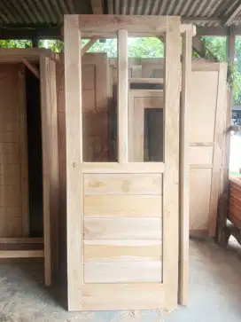 Pintu kayu mahoni kering minimalis kaca