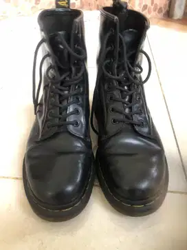 For sale docmart 1460 black smooth size 41