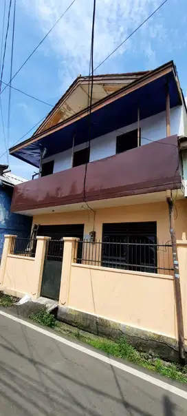 Rumah Kramat Kwitang Senen 60m 2 lantai, jalan 2 mobil, harga murah