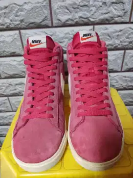Nike blazer
size 42
210k net