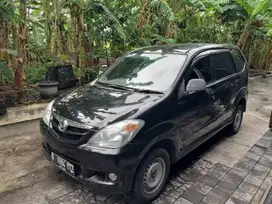 Daihatsu xenia Xi 1300cc mt 2010 istmwa tinggal pake