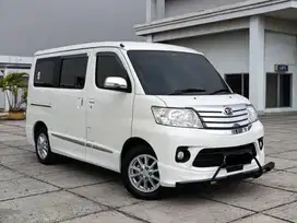 Daihatsu Luxio X 1.5 AT 2022 Putih