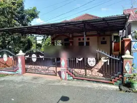 RUMAH DI MT HARYONO DAERAH RAMAI DEKAT PERUMAHAN GRAND CITY