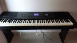 Yamaha DGX-650 Portable Grand Digital Piano