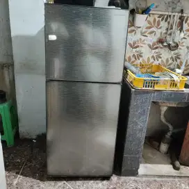 KULKAS 2 PINTU SHARP SJ 195 MD GARANSI RESMI