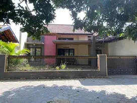 DIJUAL RUMAH Tengah kota