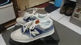 Sepatu New Balance 997H Cordura Size 42,5 (27cm) - Nego