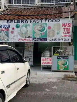 DICARI KARYAWAN RESTO