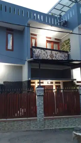 Dijual Cepat Rumah minimalis 3 lantai