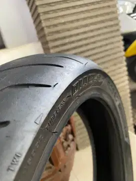 Ban Pirelli Diablo Rosso 120 / 70 - 15 xmax dll