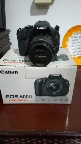 Kamera canon dslr 600 D