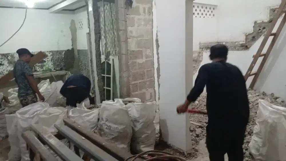 Jasa bongkar keramik tembok dll