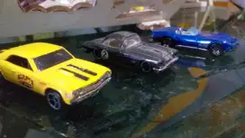 Jual sepaket 18 hotwheels pilihan