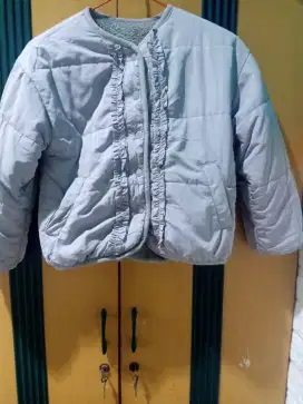 Jaket tebal anak perempuan