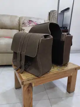 Side bag motorcycles