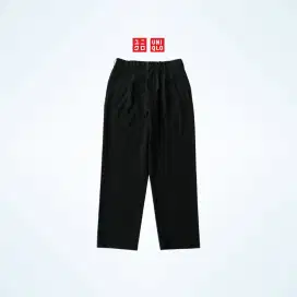 CELANA UNIQLO HITAM BAHAN STRETCH