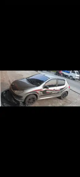 Peugeot 206 tahun 2001