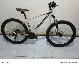 Speda Gunung MTB RUBICK INVOKER 2782