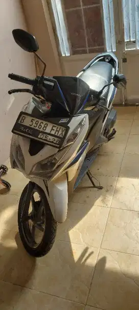 Dijual Vario 125 KZR tahun 2012