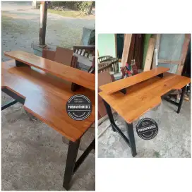 Meja komputer standing monitor