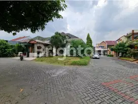 Disewakan Rumah Megah Ciamik Terawat Di Taman Tiara Sidoarjo