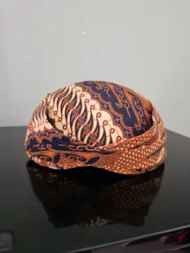 Blankon anak batik tradisional jawa