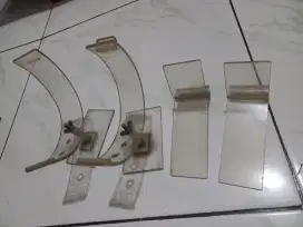 Tempat pajangan sepatu dan sandal