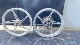 Dijual velg yamaha NJMX new jup mx masih bagus