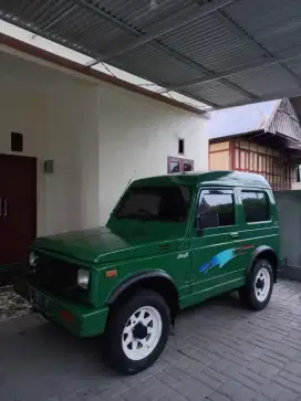 DIJUAL SUZUKI JIMNY 1994