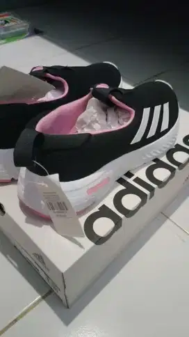 Adidas women ori