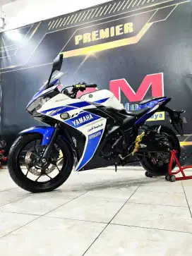 Yamaha R25 2015 odo 8rb siap pakai.  Anugerah Motor rungkut tengah 81