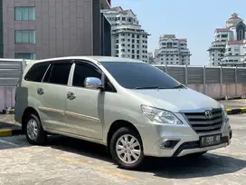 Toyota Innova 2.0 E Bensin Matic 2014 Silver G V Avanza Rush 2013 2015