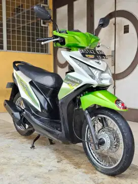 Honda Beat / Beat FI 2013, Warna Green Premium Metalic.